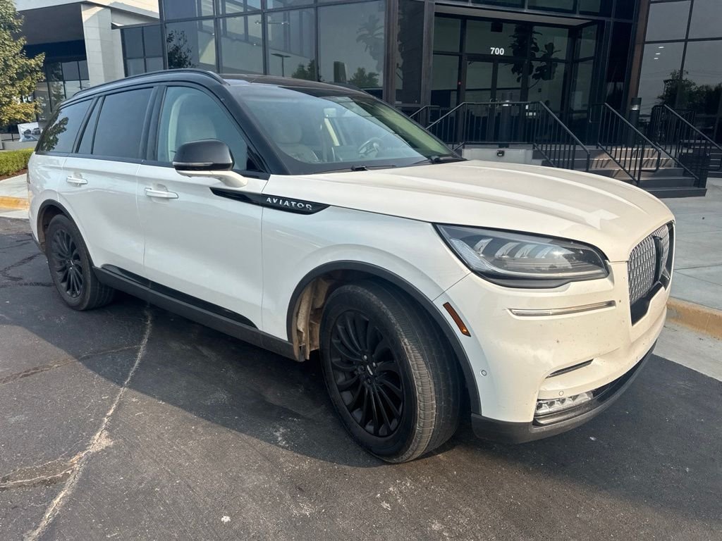 Used 2020 White Lincoln Reserve image 2