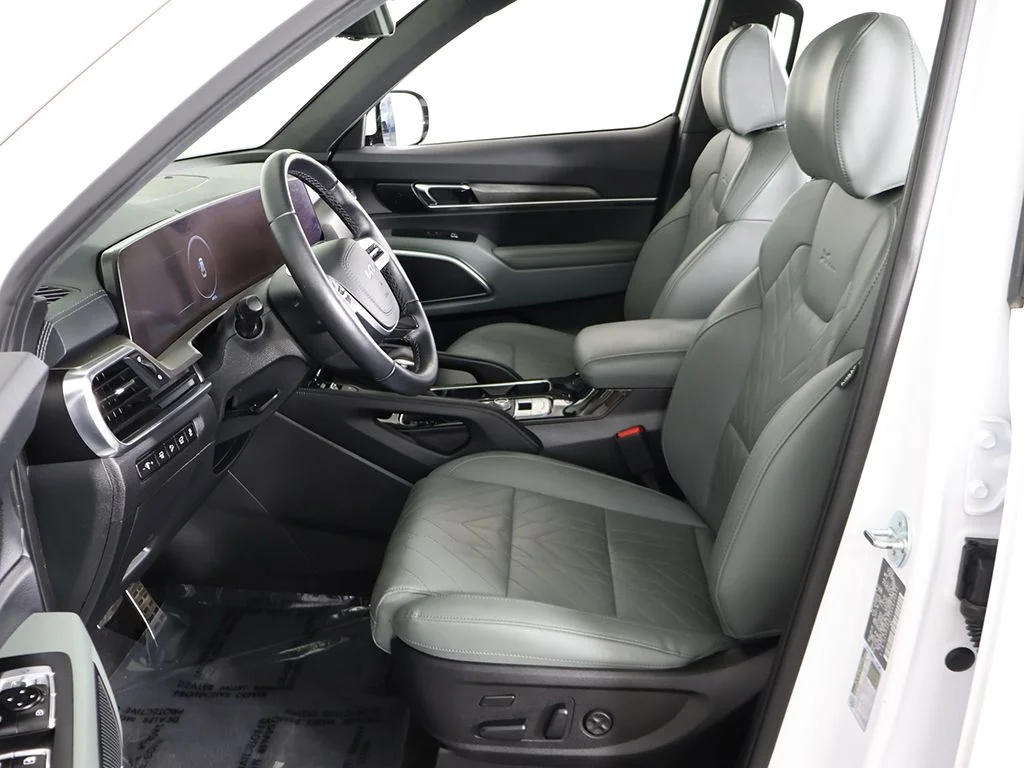 Used 2024 White Kia SX-Prestige X-Line image 34