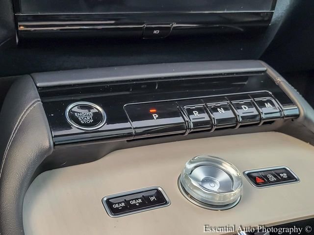 Used 2025 Black Lincoln Reserve image 21