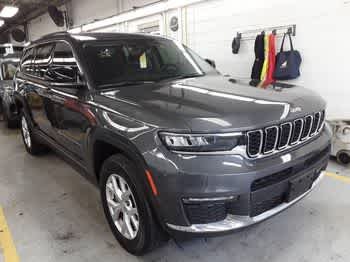 Used 2022 Baltic Gray Metallic Clearcoat Jeep Limited image 2