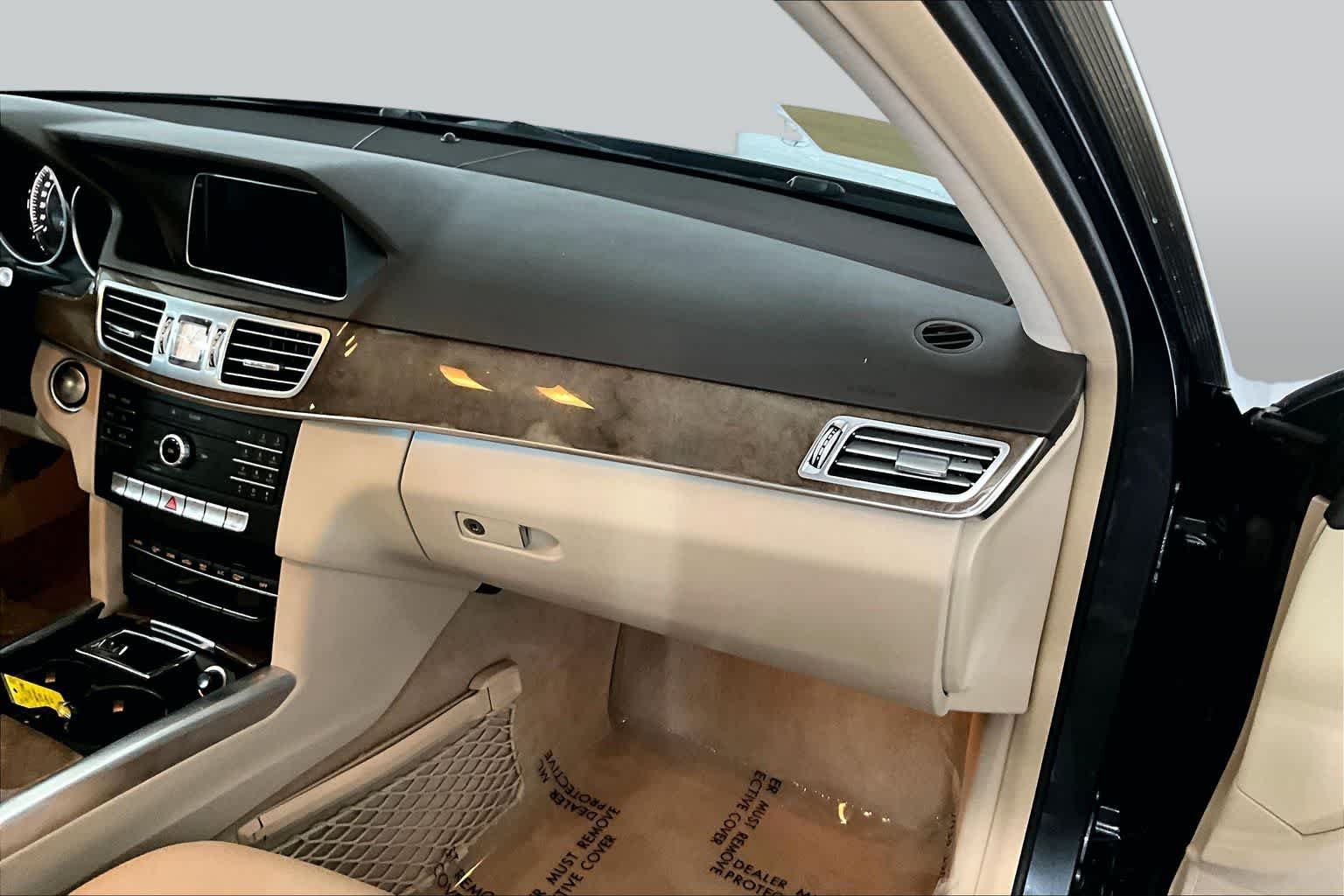 Used 2016 Steel Grey Metallic Mercedes-Benz E 350 Luxury image 19