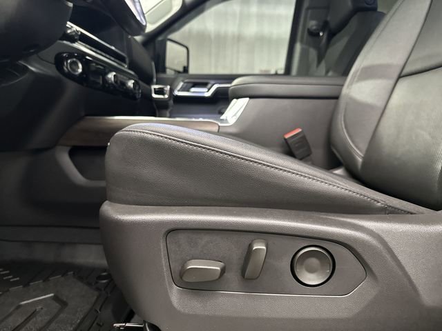 2024 GMC Sierra 1500 SLT - Photo 17