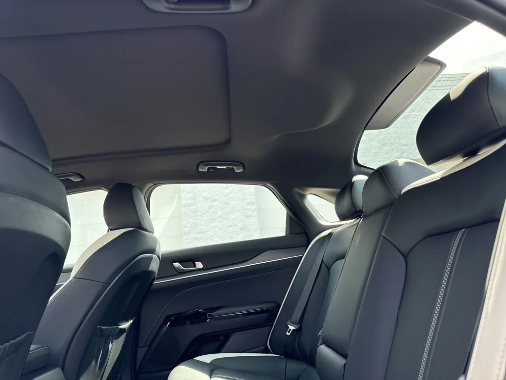 Used 2025 Yacht Blue Kia GT-Line image 36