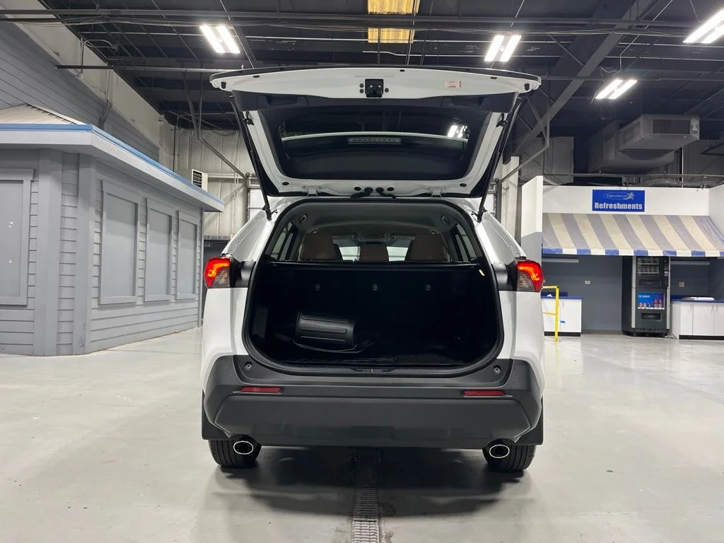 Used 2021 Super White Toyota XLE image 9