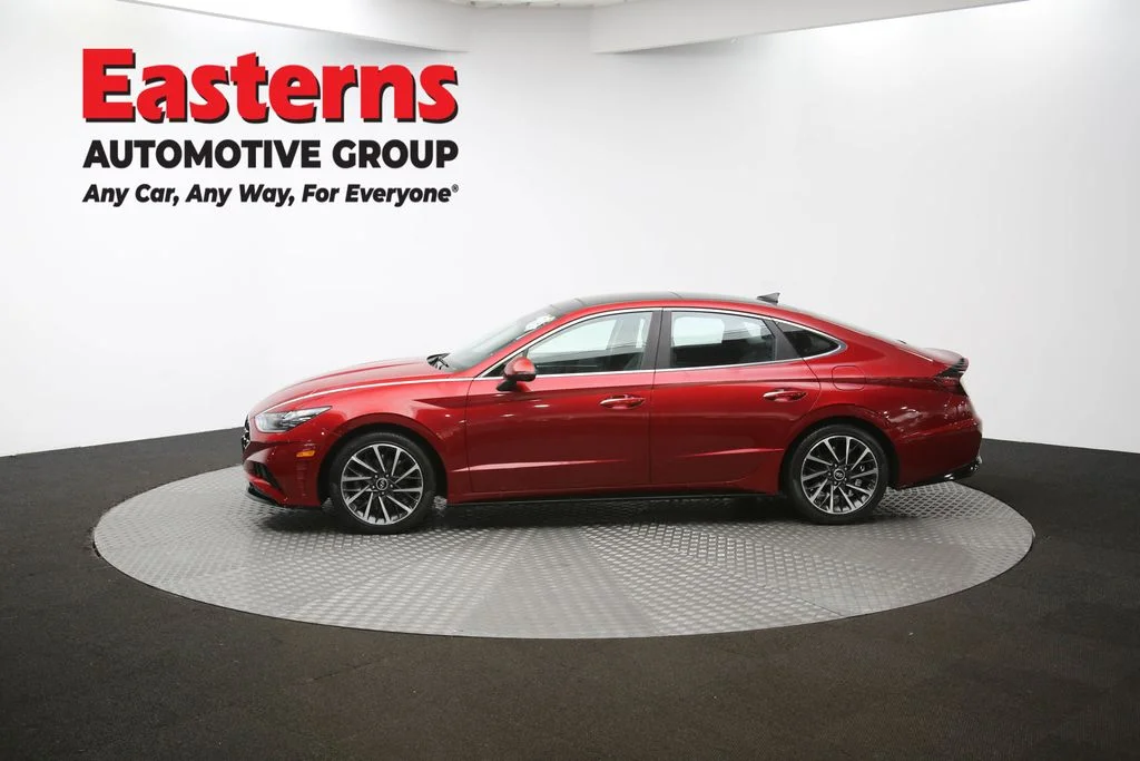 Used 2023 Red Hyundai Limited image 57