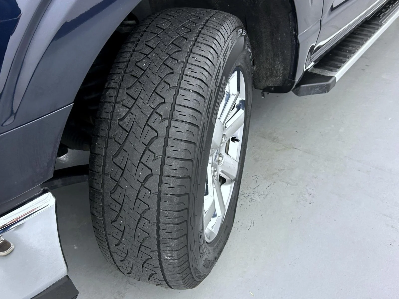 Used 2023 Blue Ford Lariat image 24