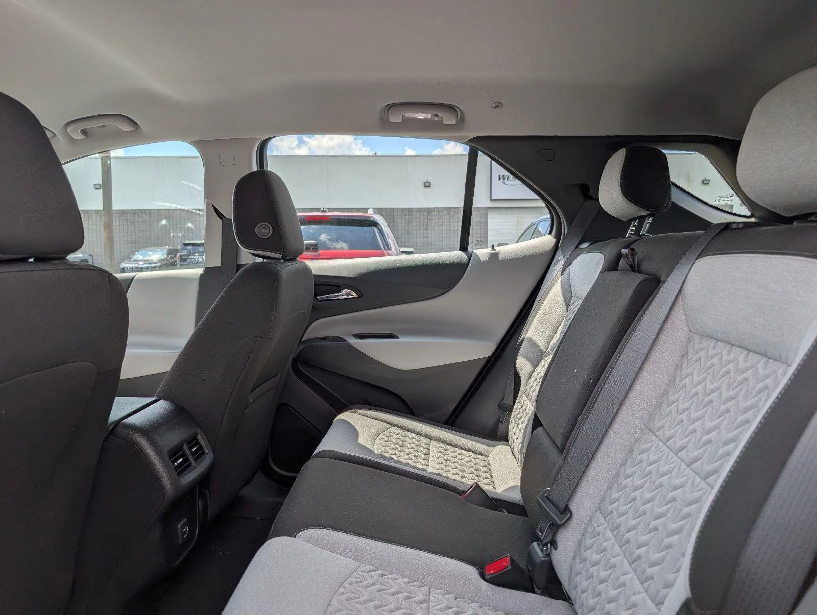 Used 2024 Summit White Chevrolet LS image 9