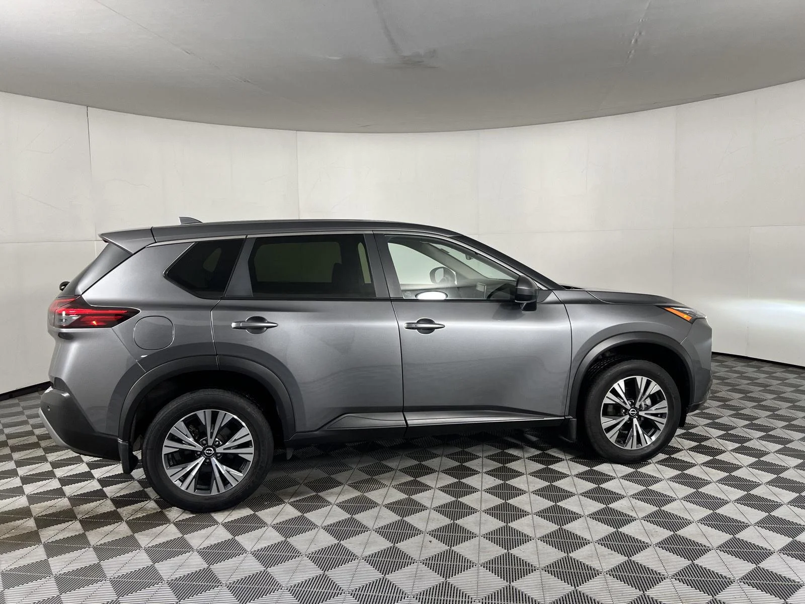 Used 2023 Gun Metallic Nissan SV image 10