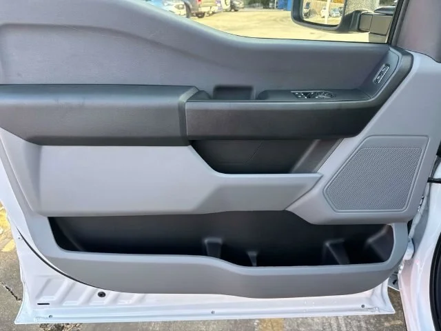 New 2026 Oxford White Ford F-350® XL image 46