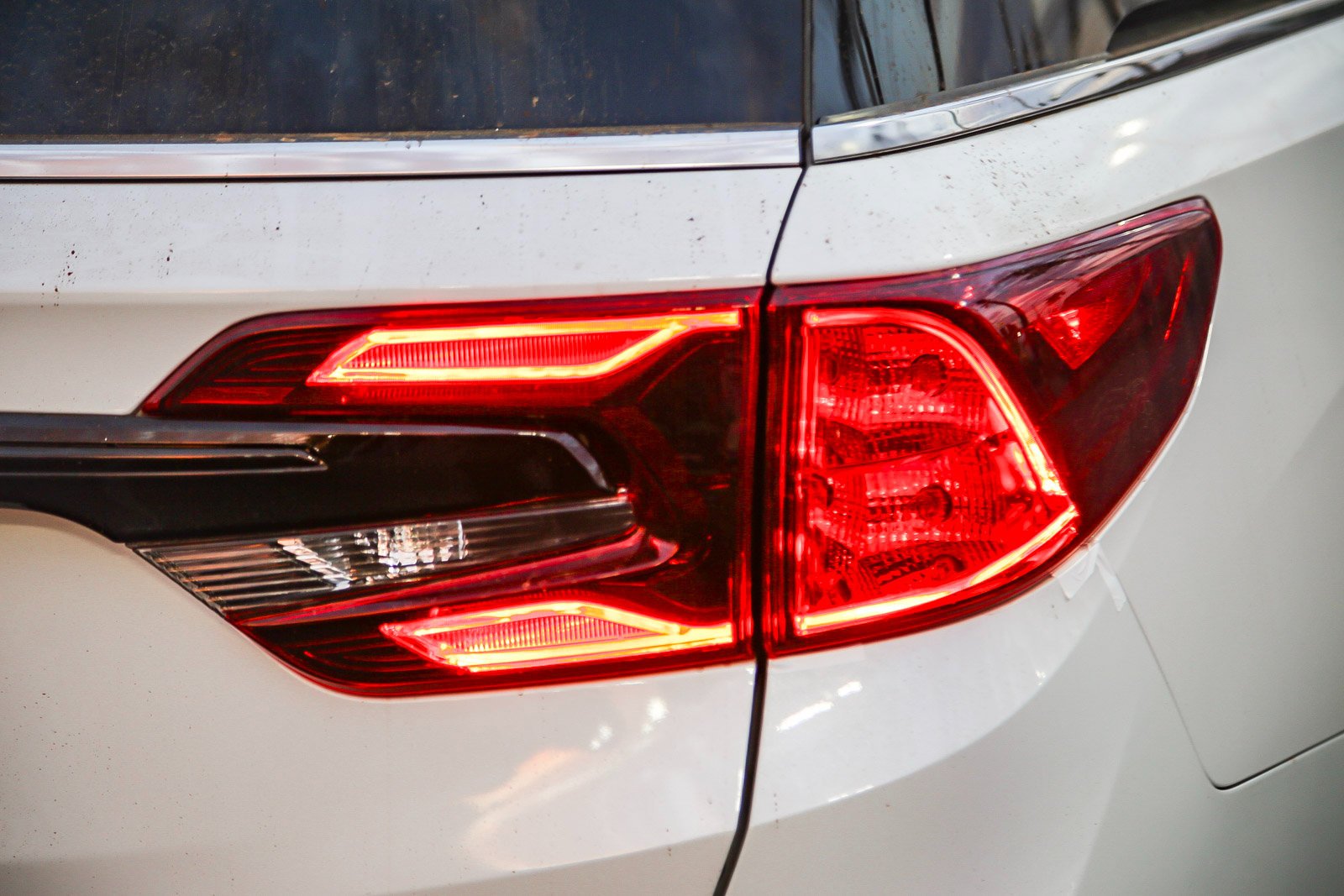 New 2026 Platinum White Pearl Honda Sport-L Auto image 9