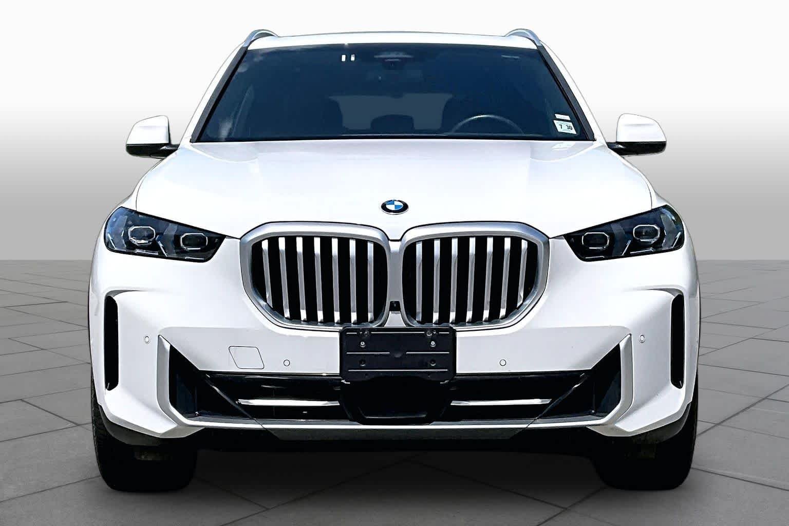 Used 2026 Alpine White BMW xDrive40i image 4