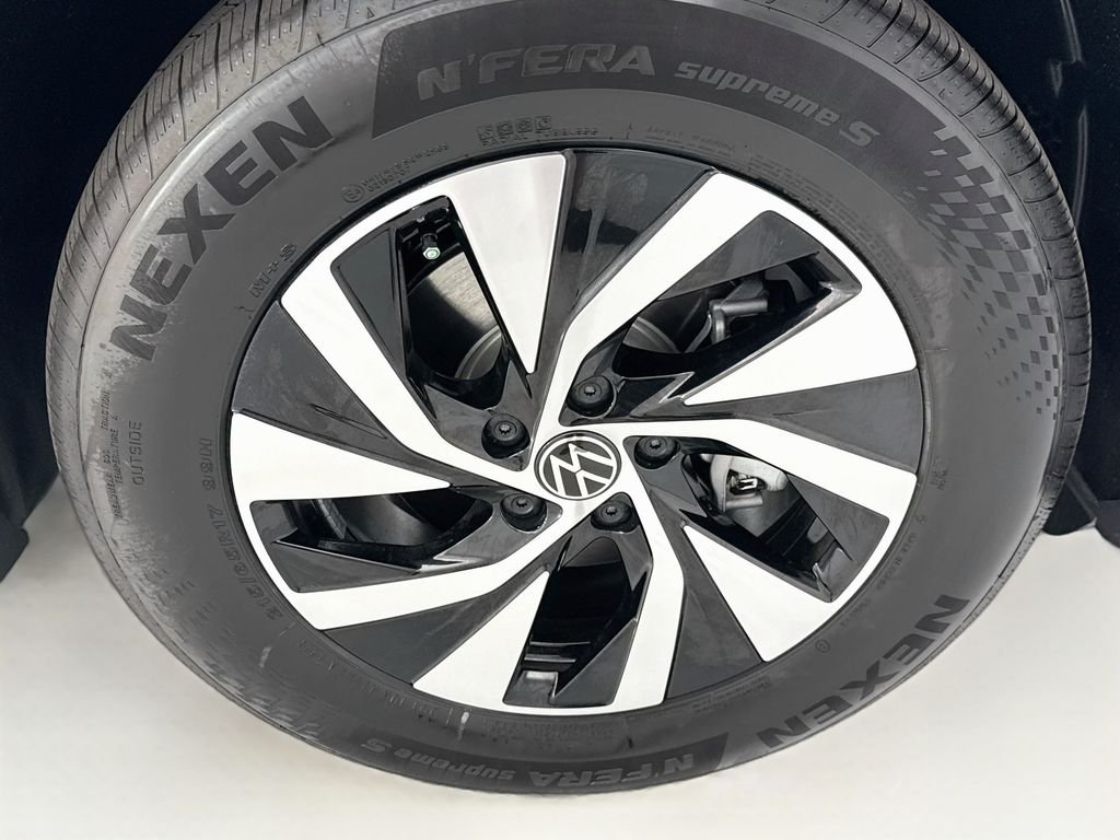 New 2026 Pure White Volkswagen S image 30