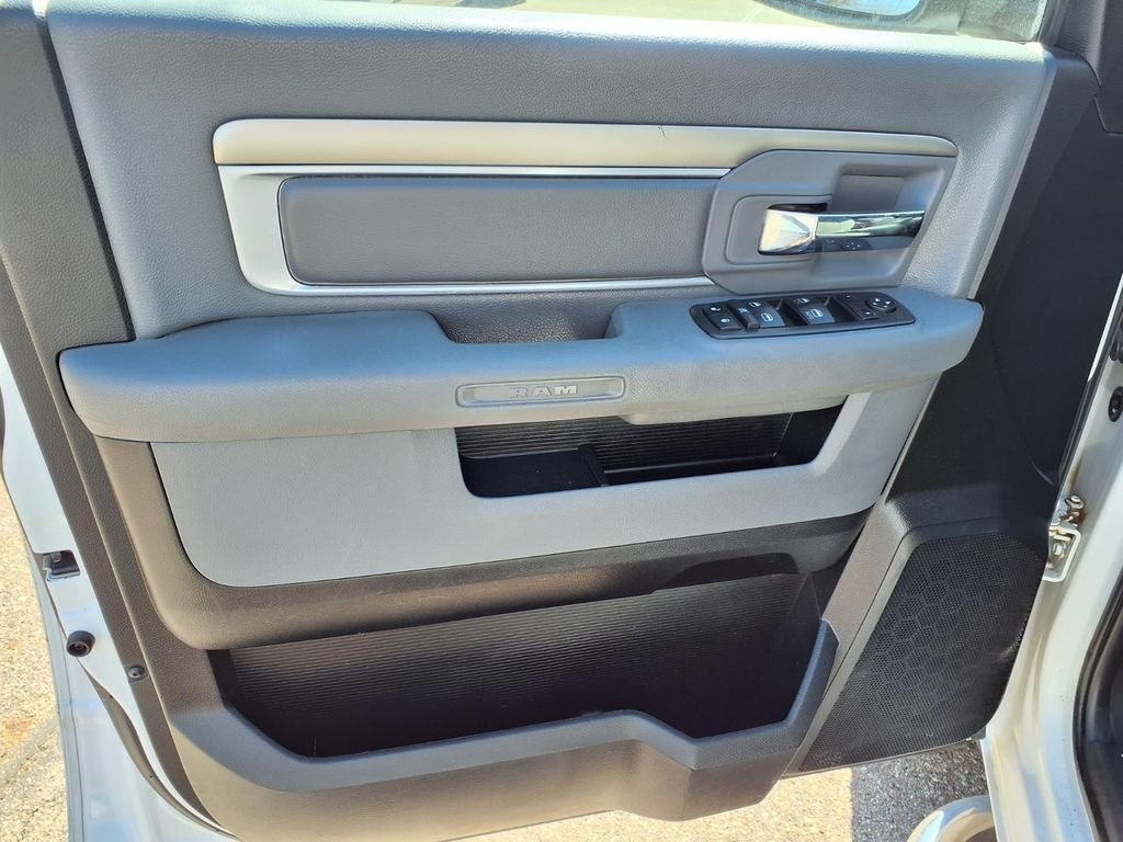 Used 2019 White Ram SLT image 11