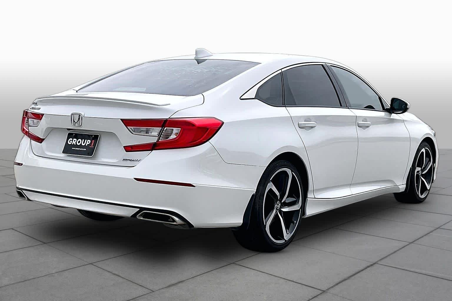 Used 2018 Platinum White Pearl Honda Sport 1.5T image 13