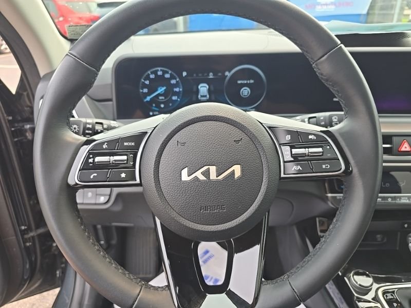 Used 2024 Gray Kia EX image 13