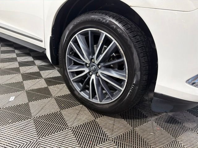 Certified Used 2019 White INFINITI LUXE image 2