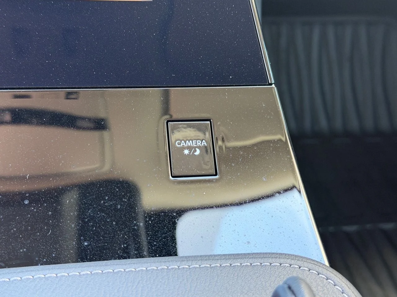New 2027 RADIANT WHITE INFINITI Pure 4WD image 24