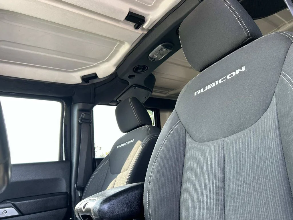 Used 2018 Black Jeep Unlimited Rubicon image 21