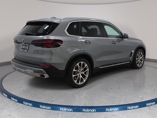 Certified Used 2025 Skyscraper Grey Metallic BMW xDrive40i image 5