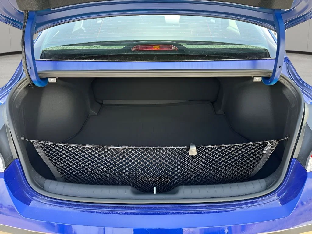 2025 Hyundai Elantra SE - Photo 14