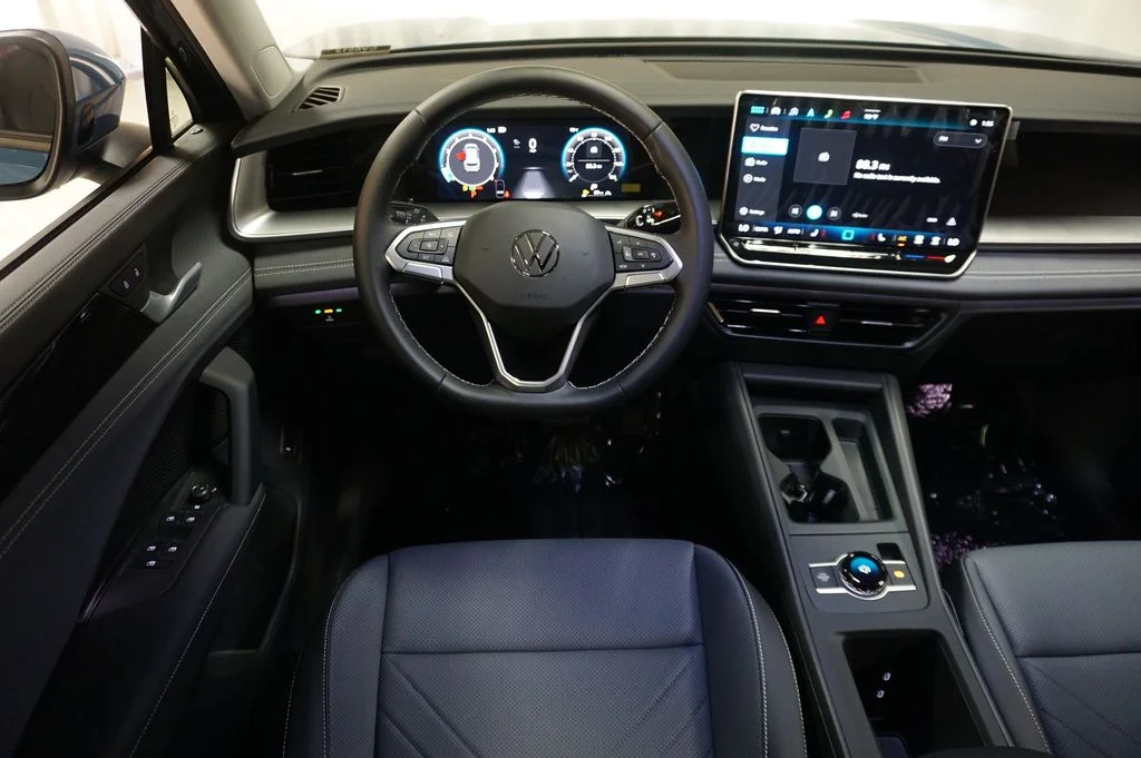 New 2026 Blue Volkswagen 2.0T SE image 12