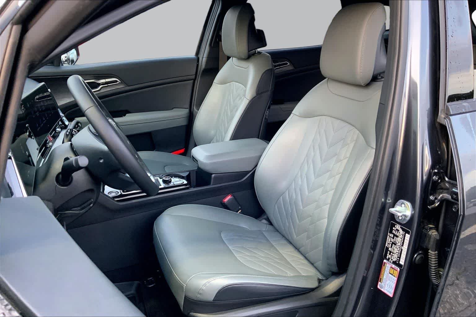 Used 2023 Gravity Gray Kia X-Line image 8