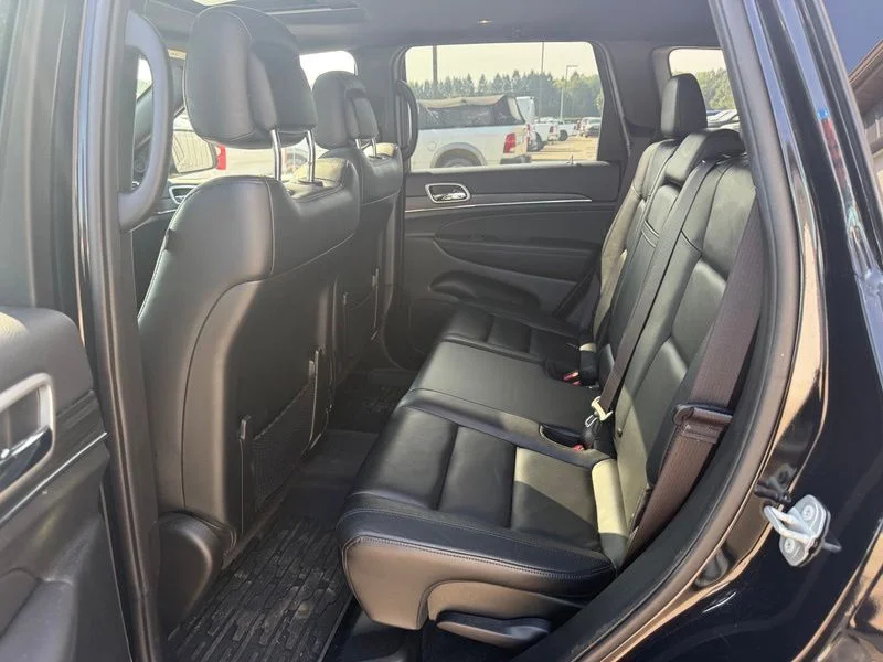 Used 2022 Black Jeep Limited image 7
