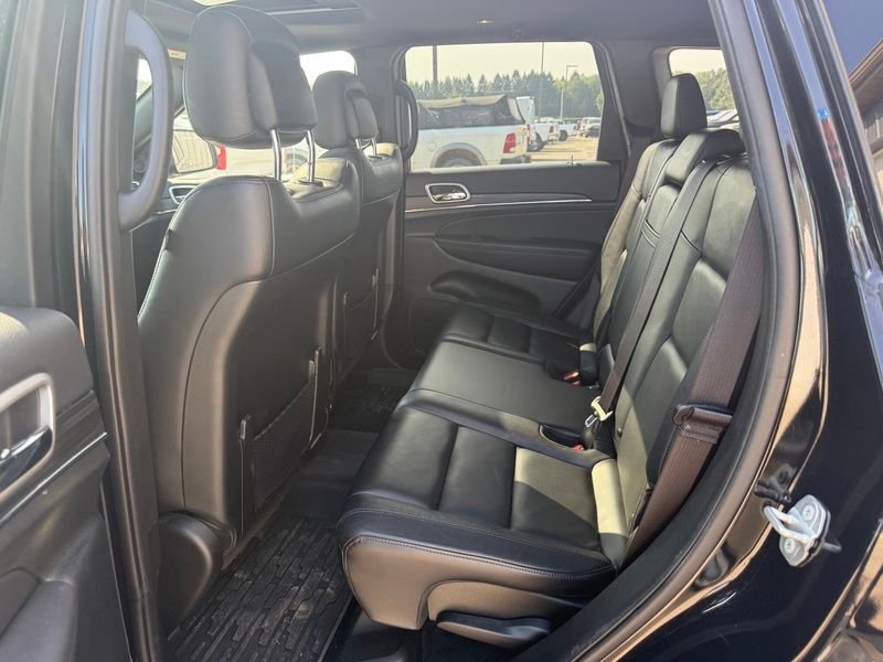 Used 2022 Black Jeep Limited image 7