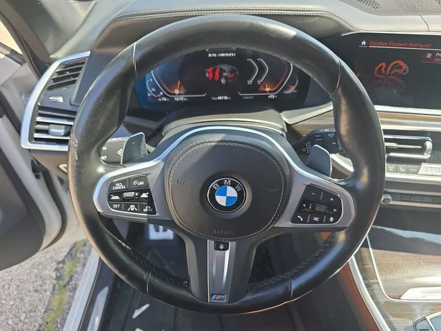 Used 2023 White BMW M50i image 25