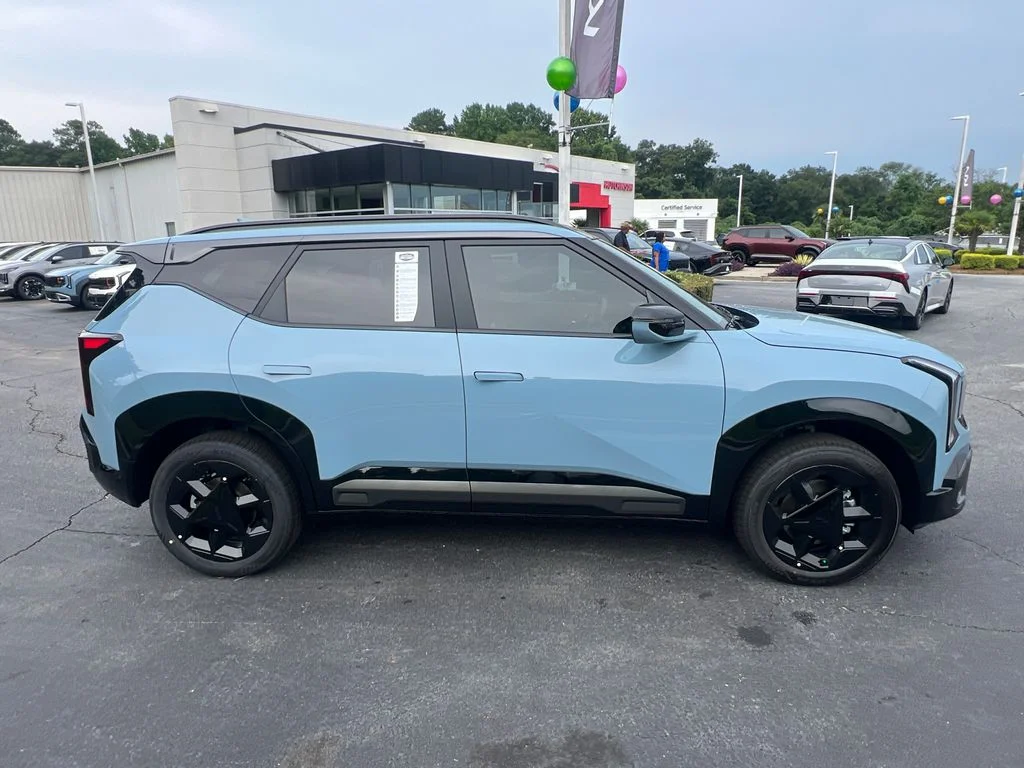New 2027 Blue Kia X-Line image 8