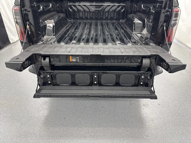 2026 GMC Sierra EV Elevation - Photo 13