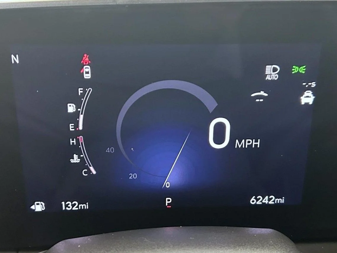 Used 2024 Red Buick Avenir image 14