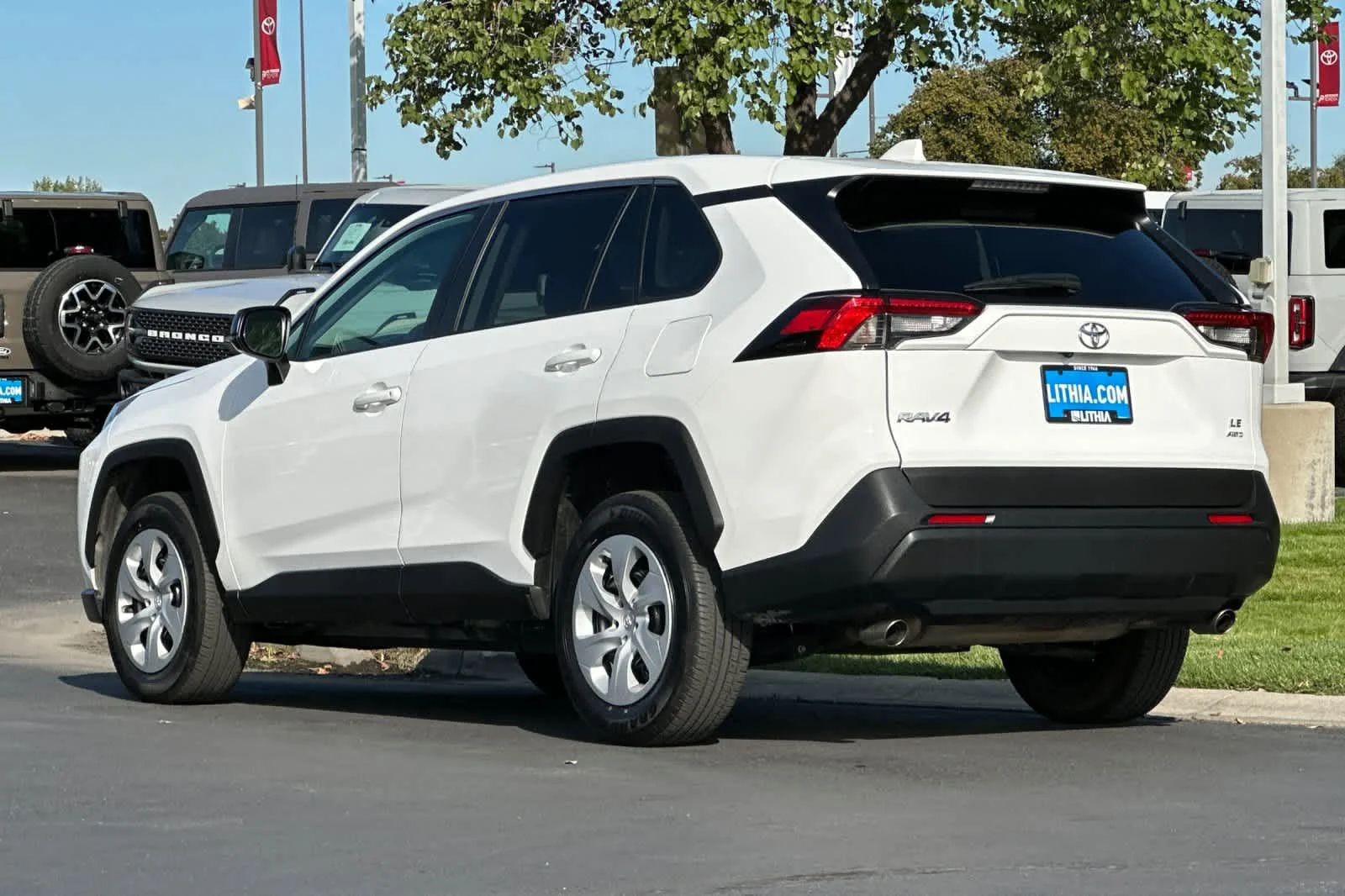 Certified Used 2025 Ice Toyota LE image 6
