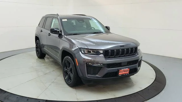 New 2026 Baltic Gray Metallic Clear-Coat Exterior Paint Jeep Limited image 14