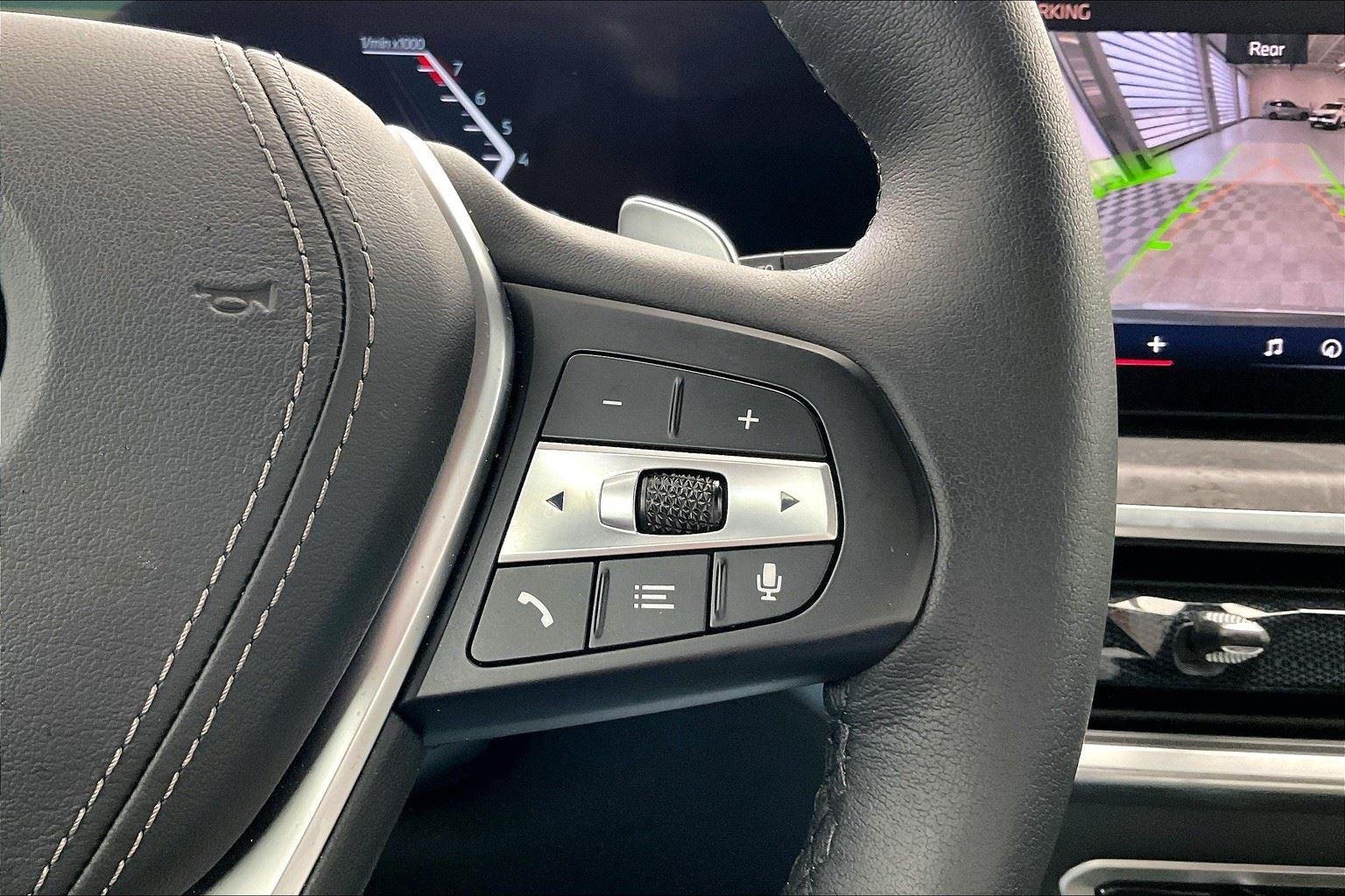 Certified Used 2024 Skyscraper Grey Metallic BMW xDrive40i image 21
