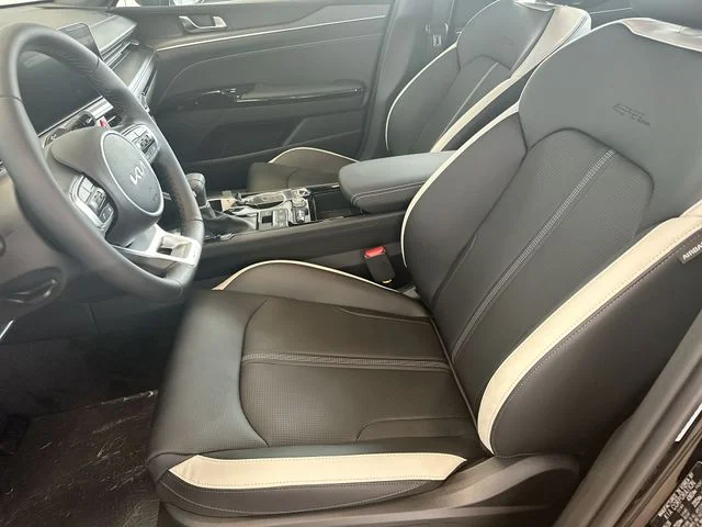 New 2026 Aurora Black Pearl Kia GT-Line FWD image 15