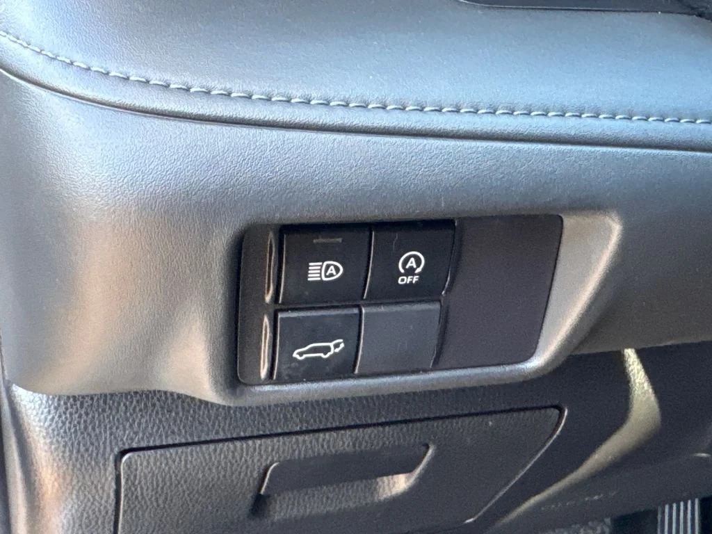 Used 2023 Silver Toyota LE image 28