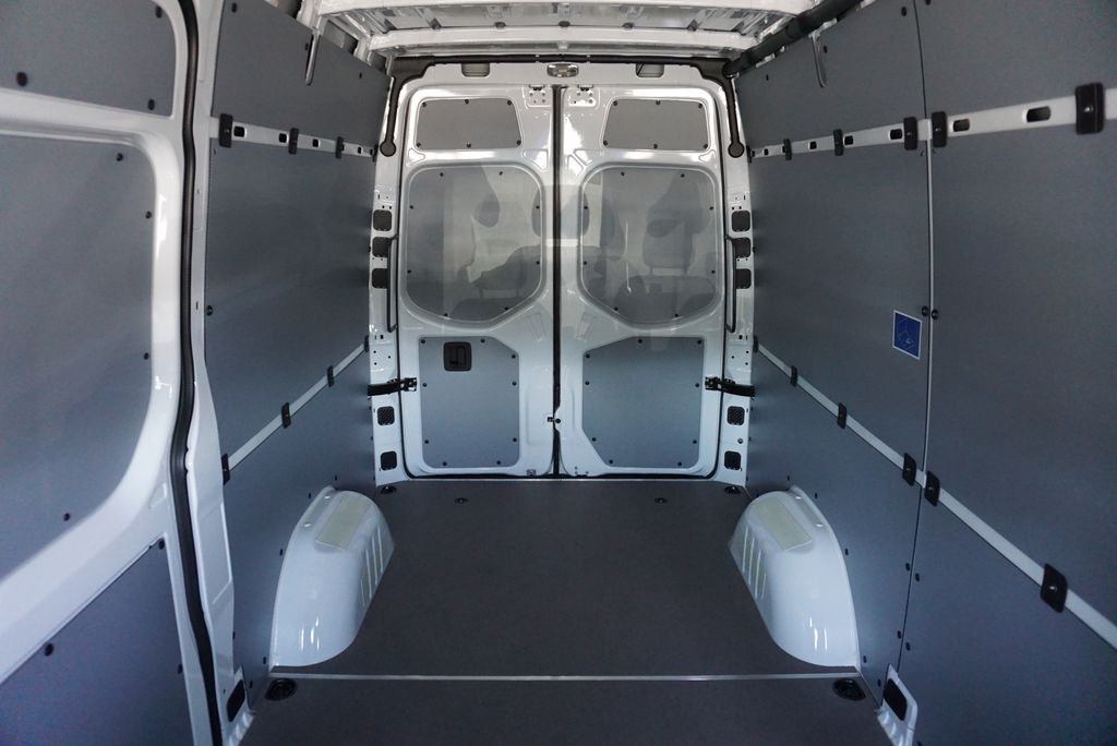 New 2026 Arctic+White Mercedes-Benz Cargo 170 WB image 25