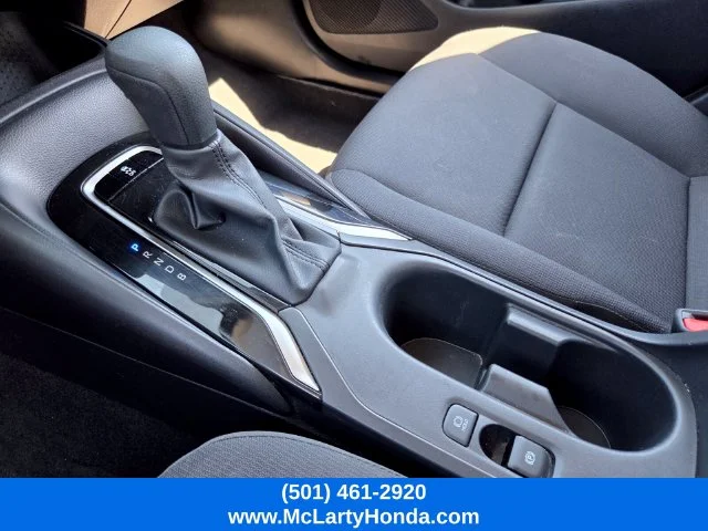 Used 2025 White Toyota LE image 26