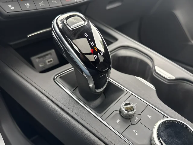 2023 Cadillac XT4 Sport - Photo 10