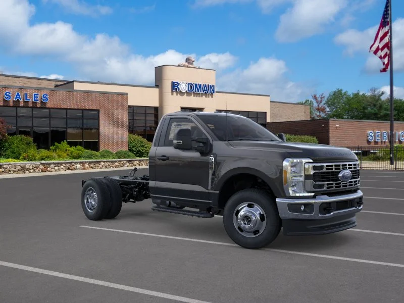 New 2026 Agate Black Metallic Ford F-350® XL image 7