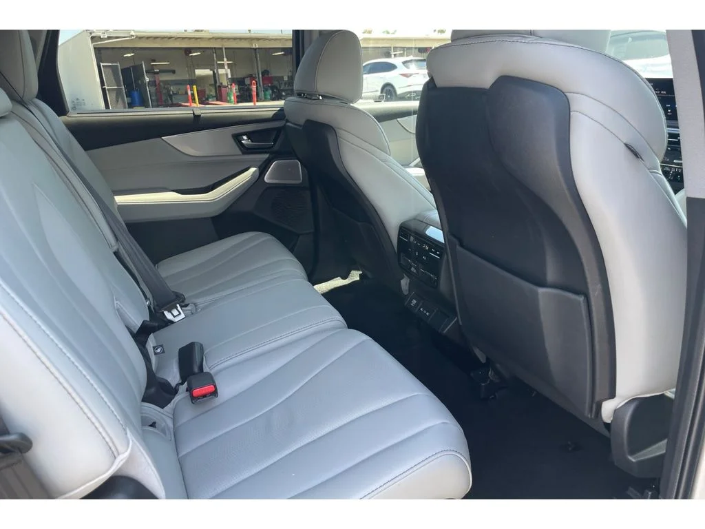 Used 2026 SOLAR SILVER ME Acura w/Technology Package image 18