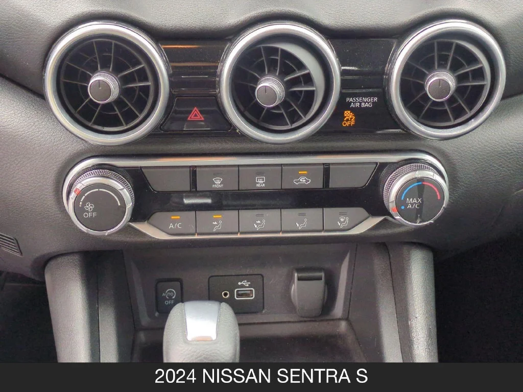 Used 2024 Gray Nissan S image 22