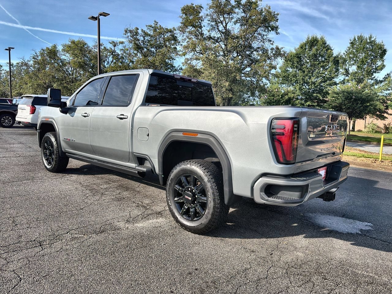 Used 2024 Sterling Metallic GMC AT4 image 6