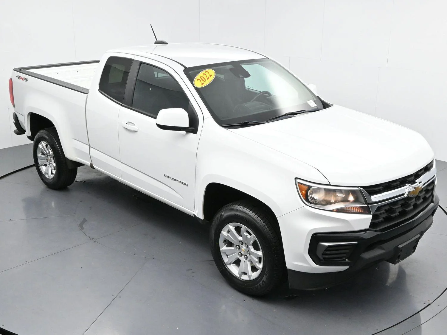 Used 2022 Summit White Chevrolet 4WD LT image 36