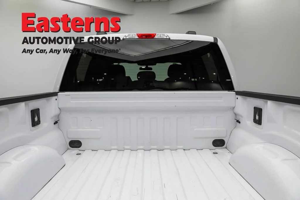 Used 2021 White Ford XL image 9