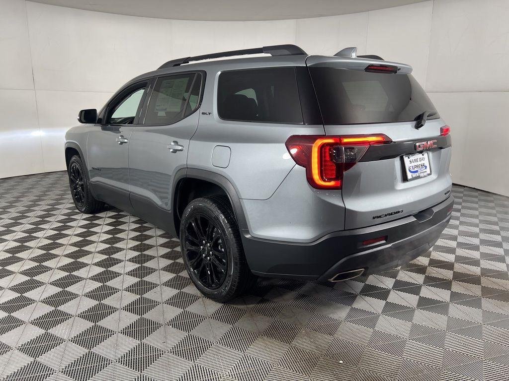 Used 2023 Sterling Metallic GMC SLT image 8