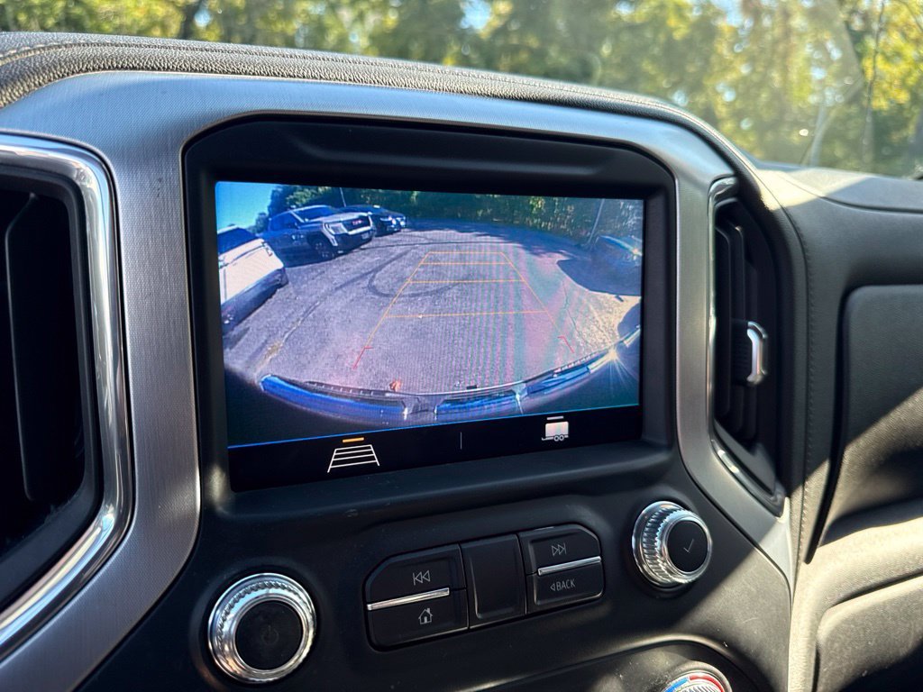 Used 2021 Silver GMC Elevation image 31