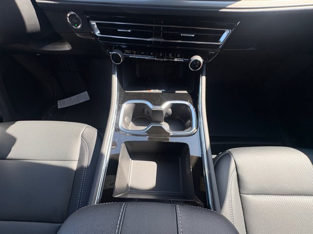 2027 Chevrolet Traverse LT - Photo 13