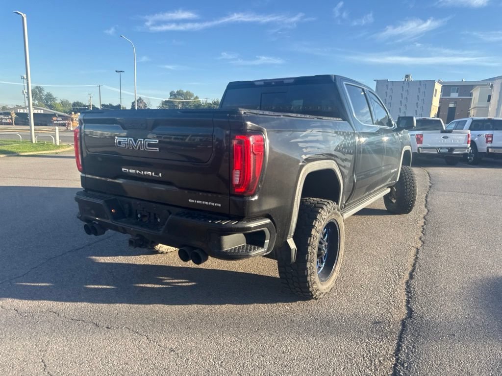 Used 2019 Onyx Black GMC Denali image 6